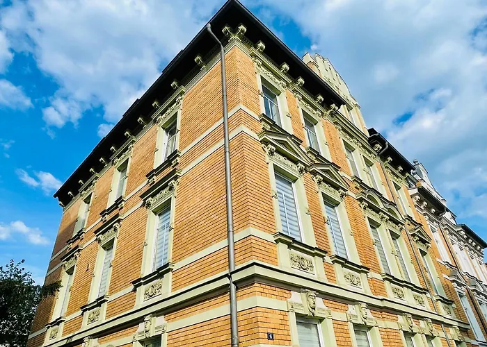 Klassik Design-luxus-apartment, Nahe Marktplatz Appartement